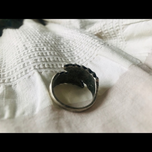 Wrap around leaf ring - Picture 2 of 3